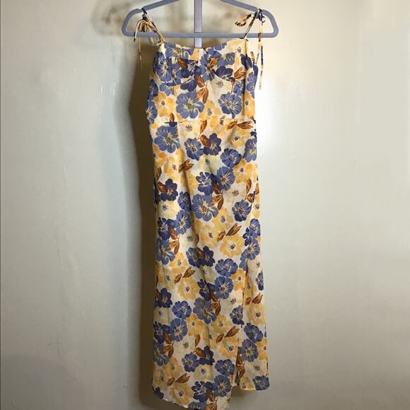 Micas Women floral Dress Sz. Med (Runs Small) NWT Side Split Tie Shoulde… - Picture 5 of 9